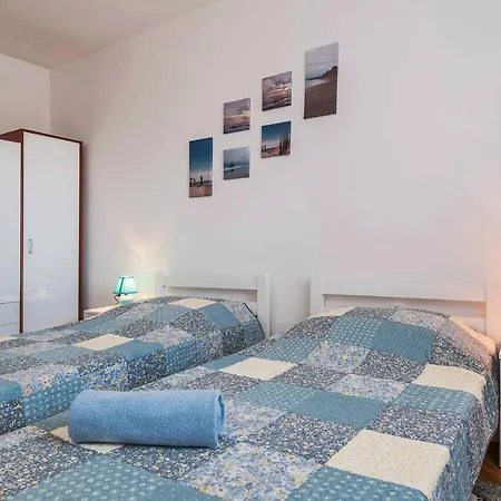 Apartment Dendy Pula Exterior photo
